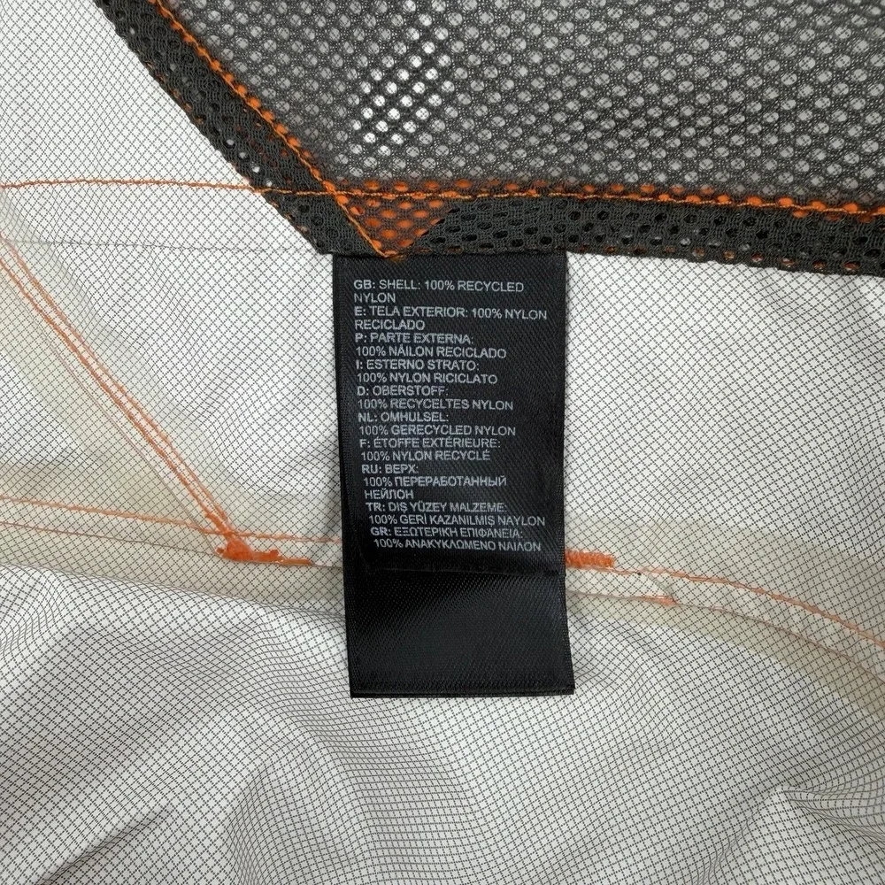 The North Face HyVent 2.5L Waterproof Rain Jacket Mens XL Hooded Shell Coat